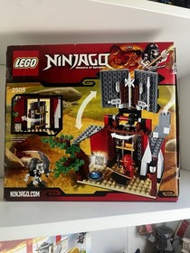 LEGO Ninjago Blacksmith Shop 2508, 189 Pieces *NSIB*