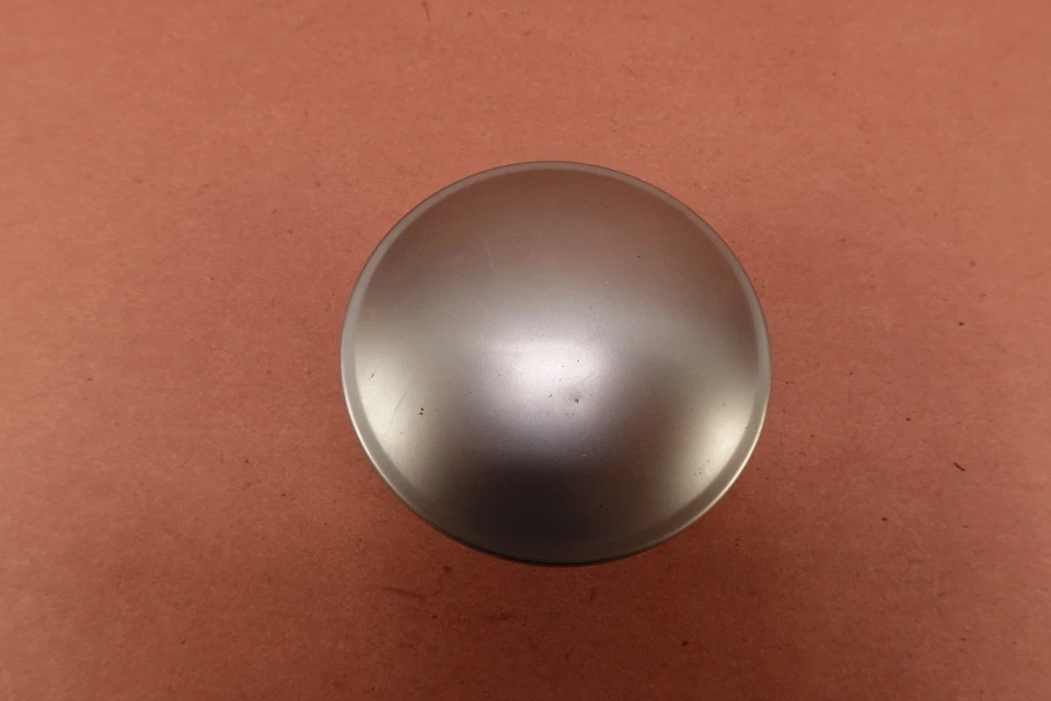 2009-2021 Harley Davidson Iron 883 XL883N Gas Fuel Cap - Image 2 of 4