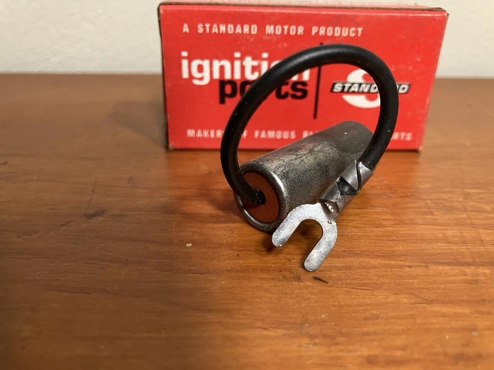 Condensador de encendido NOS IH-109 productos de motor estándar marca vintage Foto 4 de 4