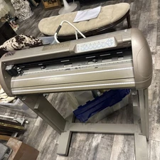 Vinyl Express Q24 24" Vinyl Cutter by Graphtec