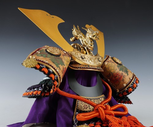 Old Vintage Rising Dragon Tiny Samurai Kabuto Helmet -Pure Silk- 正絹威 - Picture 13 of 16