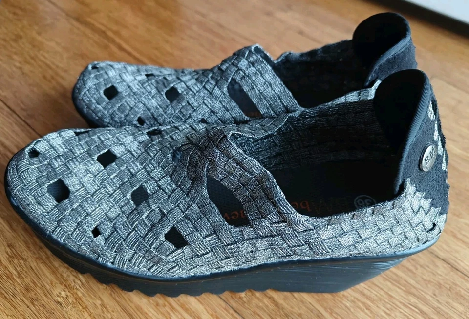 Bernie Mev Gris/Negro Elástico Sin Cordones Tacón de Cuña Talla UK 36 Zapato Tejido Patrón Foto 4 de 4
