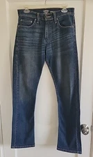 Signature by Levi Strauss & Co. Gold Label Straight Jeans in Men's size W29L32