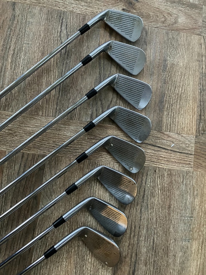 Mizuno mx 200 irons ytune 3 iron to pitching wedge. Dynamic Gold R300