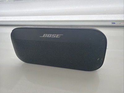 Bose SoundLink Flex Bluetooth Portable Speaker - Detail