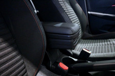 BRACCIOLO CENTRALE ORIGINALE NUOVA PEUGEOT 208/2008 codice 1648464180