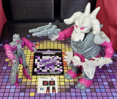 Vintage Hasbro Transformers G1 Decepticon Pretender Skullgrin komplett mit Insts
