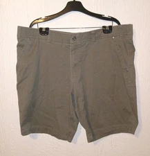 Swisstech size 42 Green/Dove shorts Slash Pockets