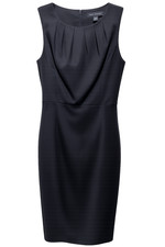 BANANA REPUBLIC GORGEOUS  CLASSICAL LITTLE BLACK  SHEATH DRESS size 2