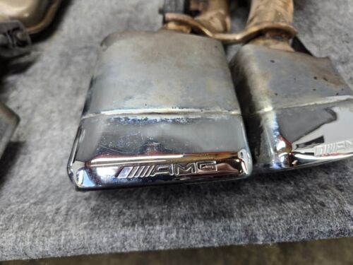 ✔ JUEGO DE PUNTA DE TUBO SILENCIADOR ESCAPE TRASERO MERCEDES W218 W212 E63 CLS63 AMG OEM - Imagen 2 de 12