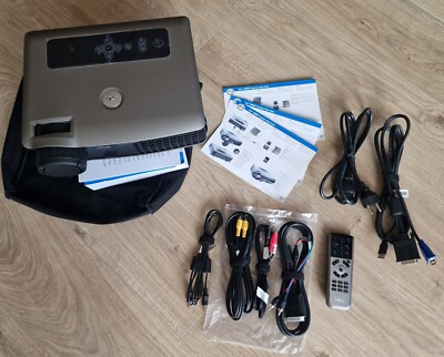 DELL 5100MP PROJEKTOR BEAMER * wie NEU * NP 3500.-  * Zubehör/Wandhalterung *