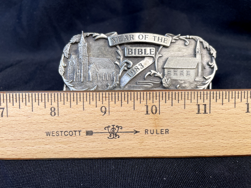 Year of the Bible Belt Buckle 1983 Bergamot Brass Works 26/10,000 - Picture 2 of 11
