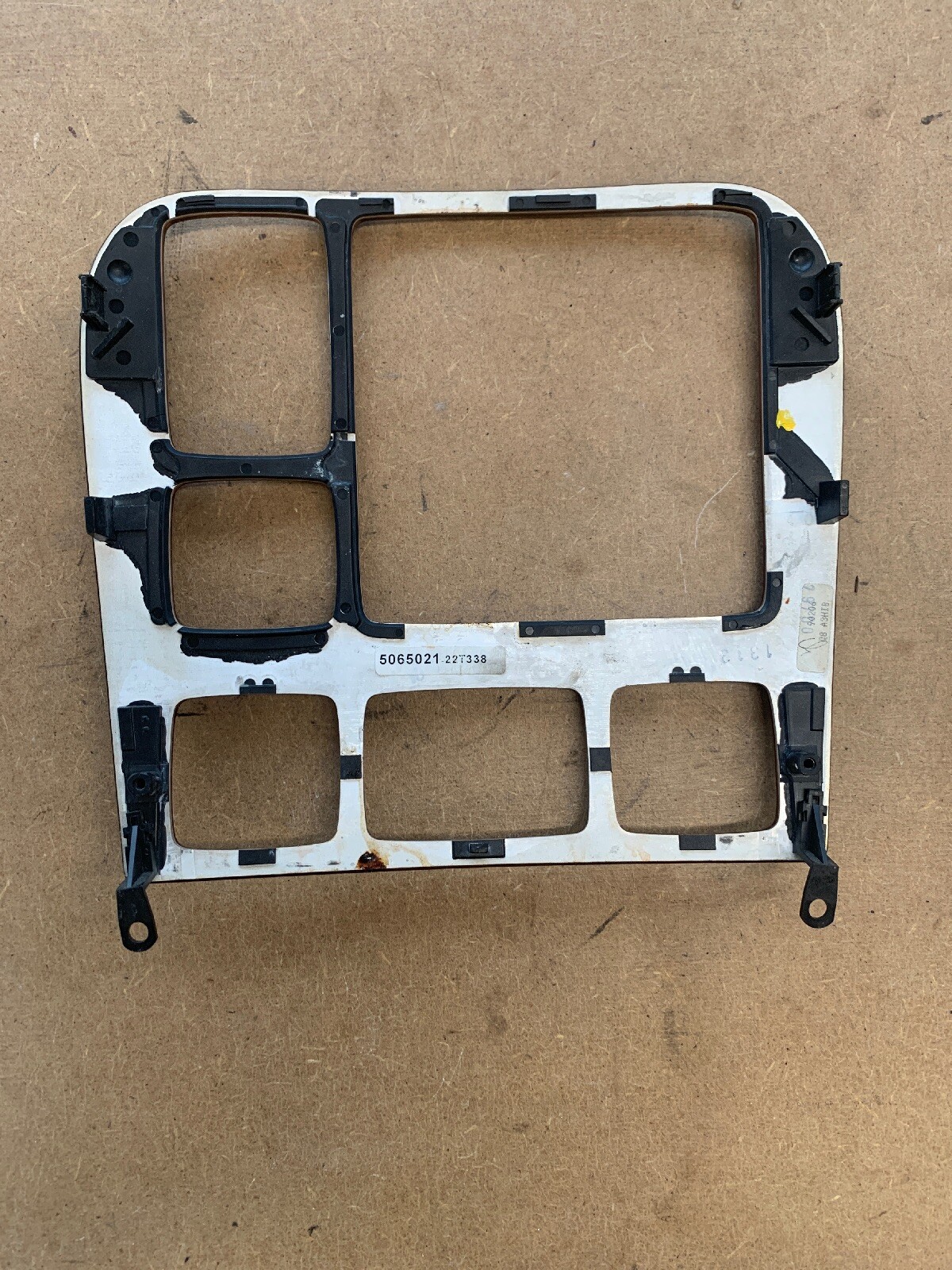 Picture 4 of 8