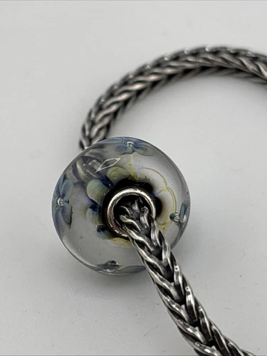 TROLLBEADS Blue Flowers On Striped Blue Base Unique New #381 - 第 4/6 張圖片
