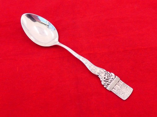 Vintage Sterling Silver Newport Small Souvenir Spoon IZ-8