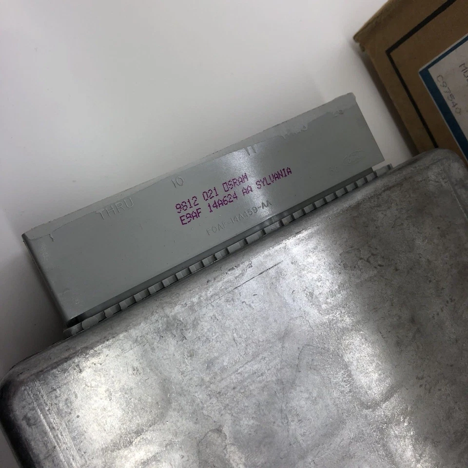 Ford Escort Mk7 1.6 Zetec-e Engine Control Module ECU EEC Genuine 1054503 - Image 2 of 4