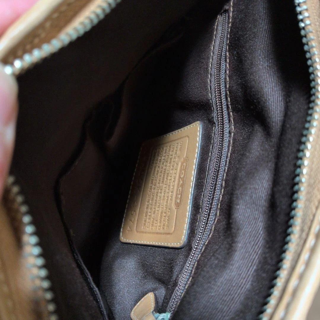 COACH Shoulder Bag Beige Authentic thumbnail 4