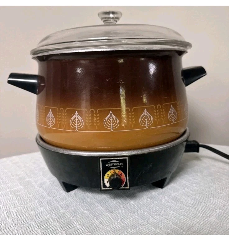 Vtg West Bend Lazy Day Slo Cooker Crock Pot Base w/ Power Cord MODEL 5225 Works