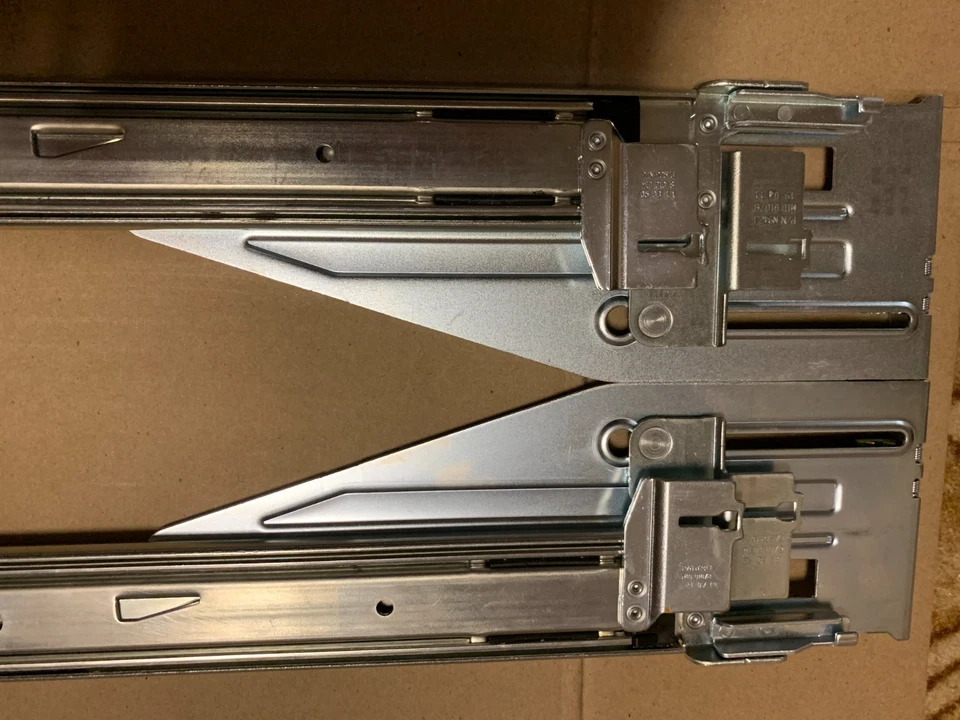 Dell M997J P242J PowerEdge R710 2U Type B1 Sliding Left Right Rail Kit - Image 3 of 4