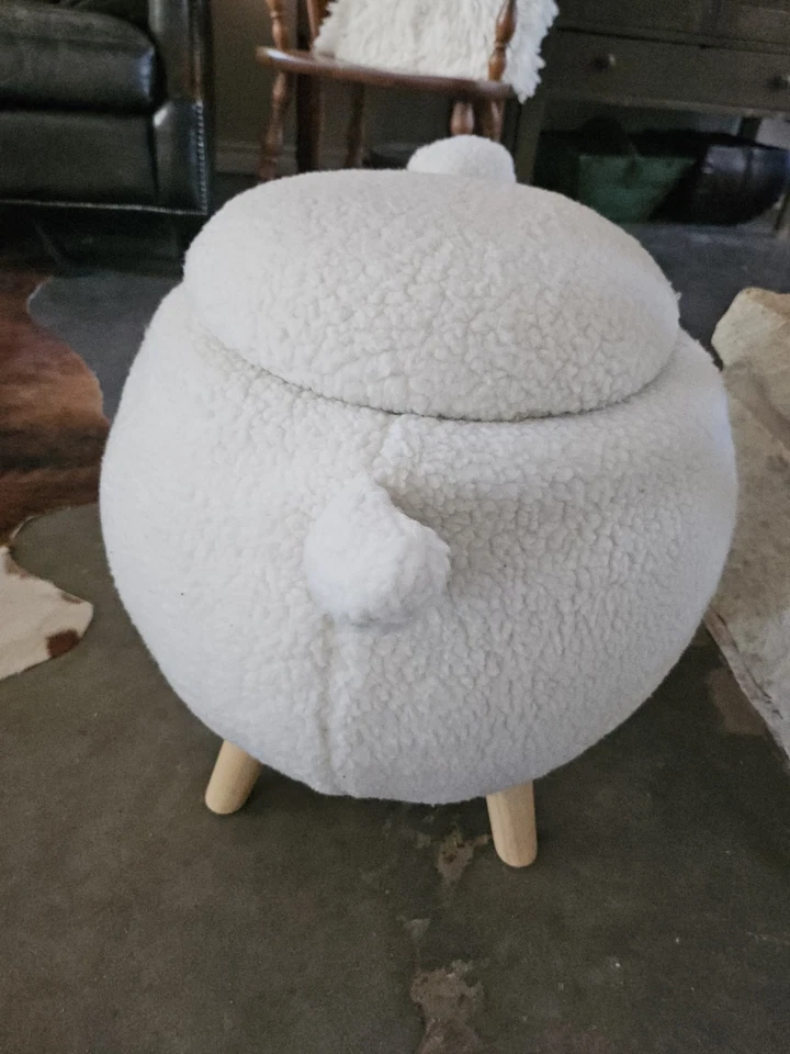 White Sheep Animal Ottoman with Lid  Storage Footrest Foot Stool Toy Box  - Image 4 of 4
