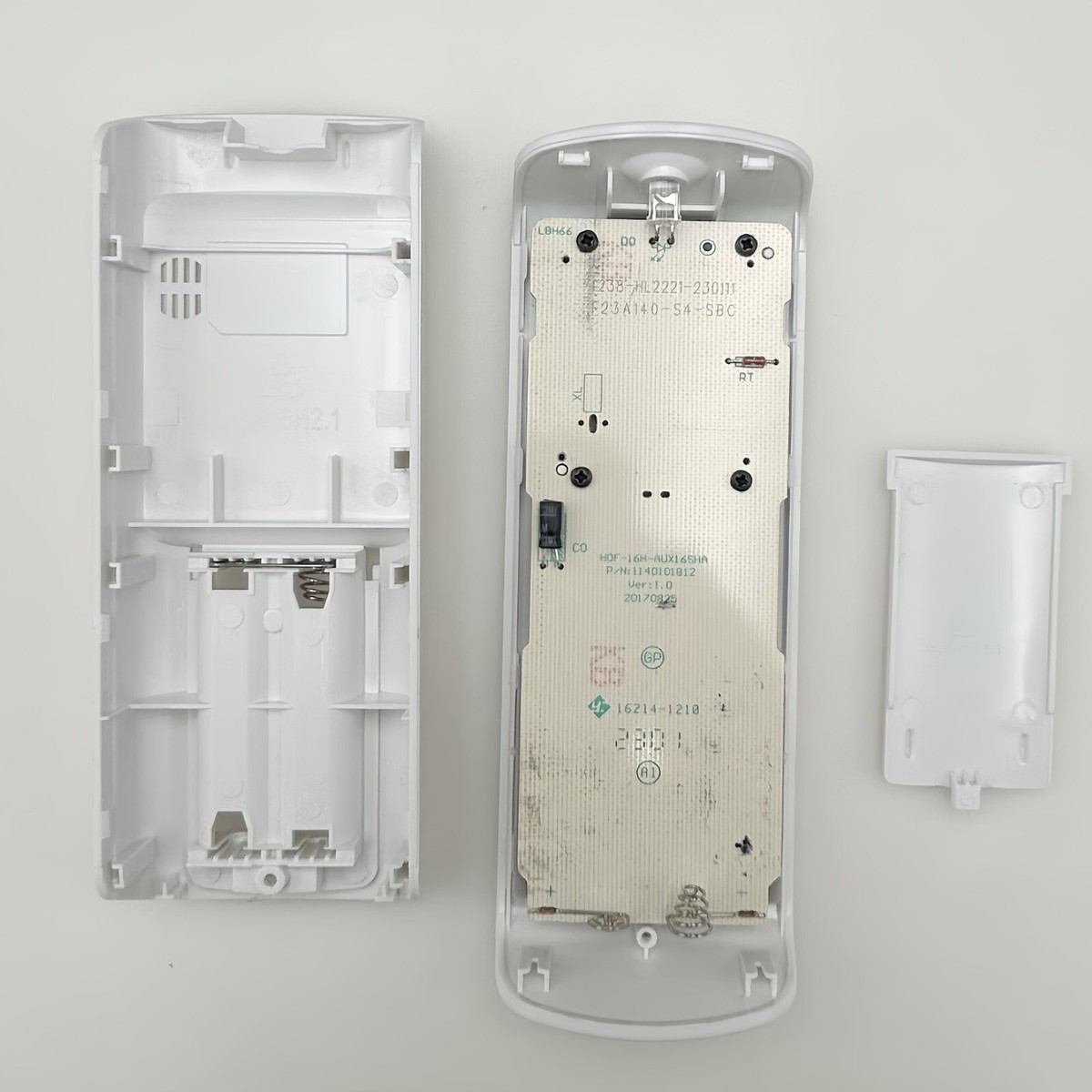 Ykr-k/002e Remote Control Telecomando Sostitutivo Per Condizionatore AUX – Compatibile YKR-P/001E / YKR-P/002E Kyt R2r - Foto 8