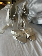dune bridal shoes Size 5 Ivory