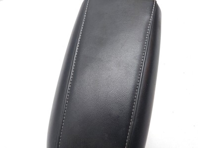 Volvo V40 2013 Armrest Centre Concole 31348052 AMD107709 for sale  