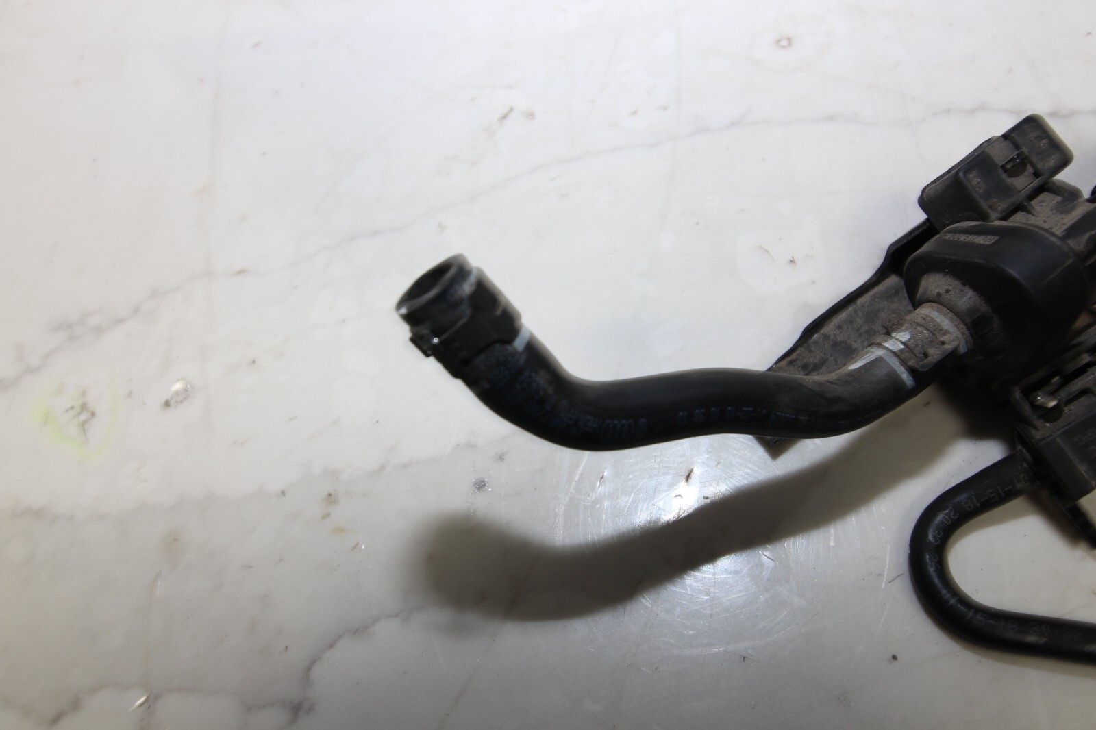 18-21 AUDI R8 V10 5.2L EVAP PURGE VALVE 06H906517AH WITH CONTROL VALVE