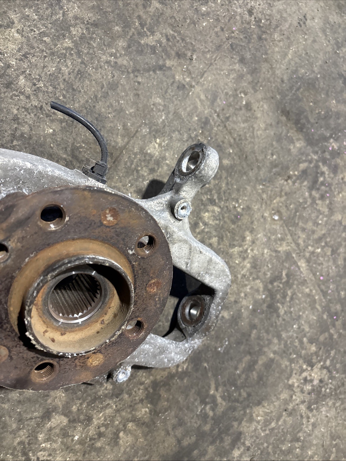 Maserati Ghibli 2014-2020 FRONT+LEFT Steering knuckle