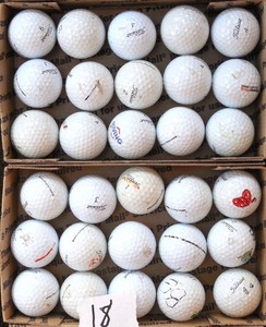 30 NICE TITLEIST PRO V1 GOLF BALLS IN LIGHTLY USED CONDITION