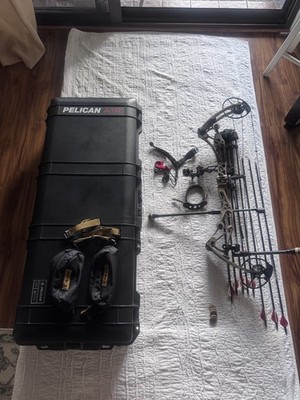 BOWTECH REVOLT XL - Practically New - Complete Hunting Package with Pelican Case