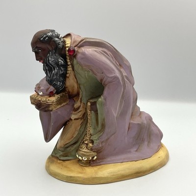 Vintage 1973 W.M. Co. Chalkware Kneeling Wise Man Nativity Figure 6  Rhinestones
