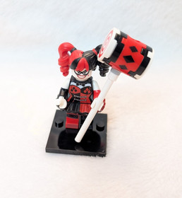 The Batman Movie Harley Quinn Hammer mallet skirt Minifig Mini Figure LEGO 70916