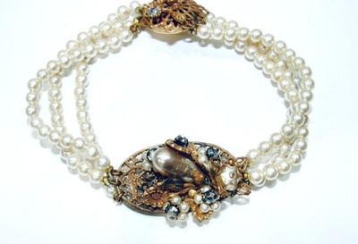 VINTAGE FAUX PEARL RHINESTONE FLOWER MIRIAM HASKELL CLUSTER BRACELET