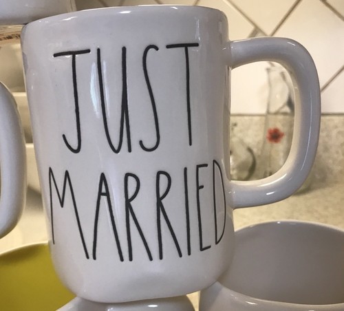 New Rae Dunn Magenta JUST MARRIED Mug New - Picture 3 of 3