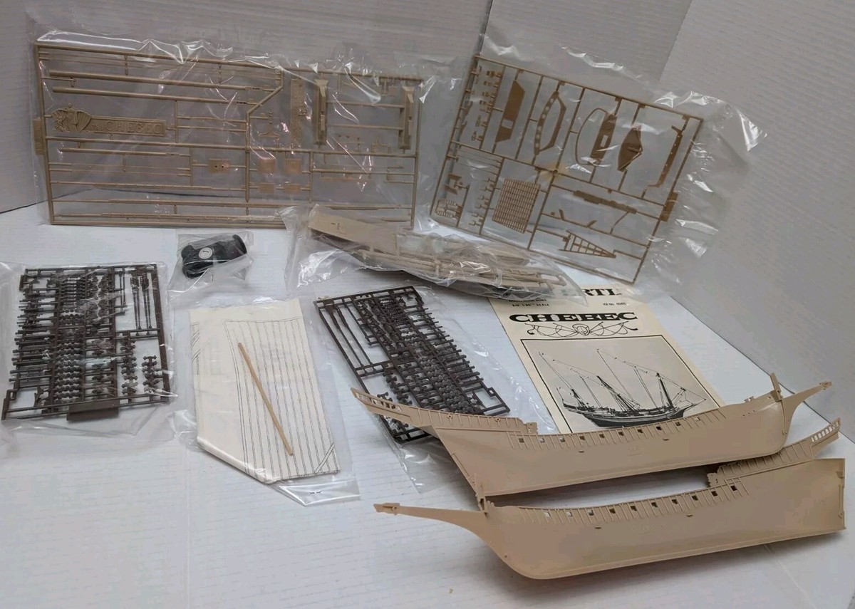 ERTL 1/80 scale plastic model Chebec three masted sailing ship