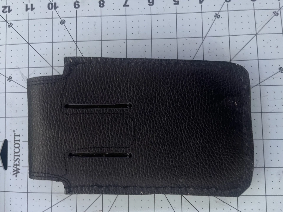 GENUINE HANDMADE SADDLE BACK LEATHER Phone Holster Case for 12&13 iPhone Pro Max - Image 2 of 4