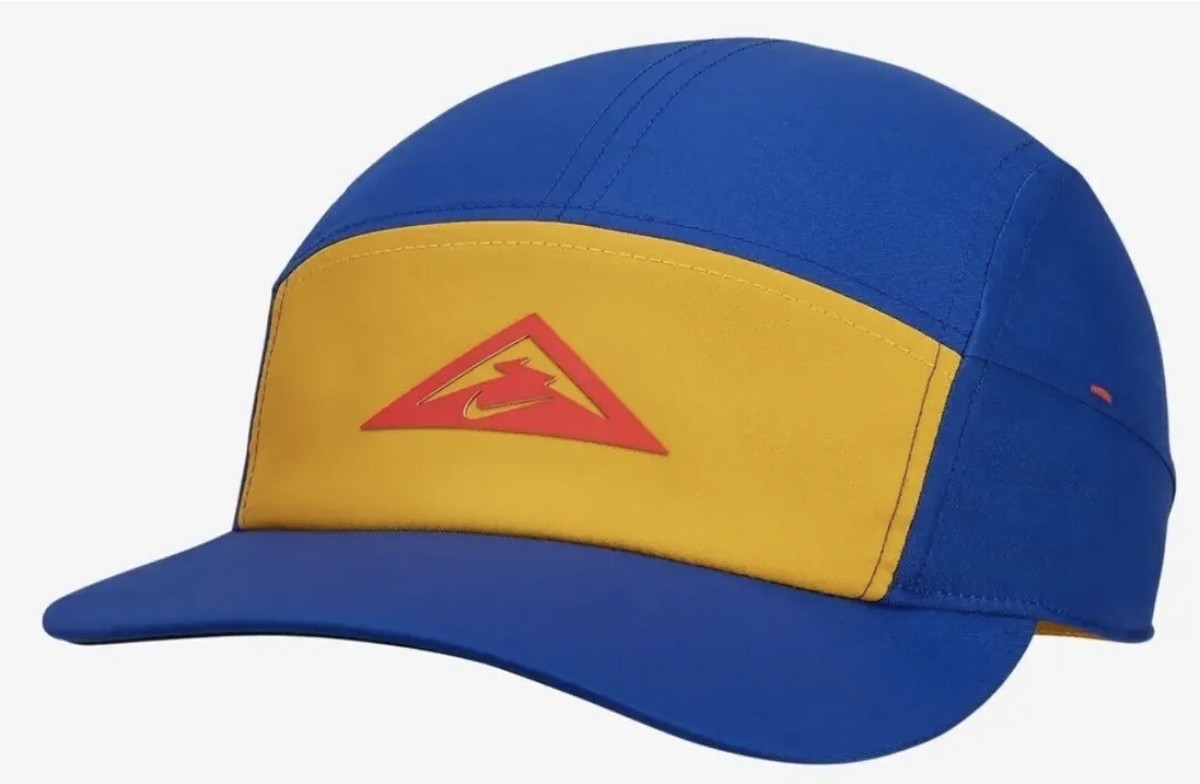 nike aerobill tailwind trail