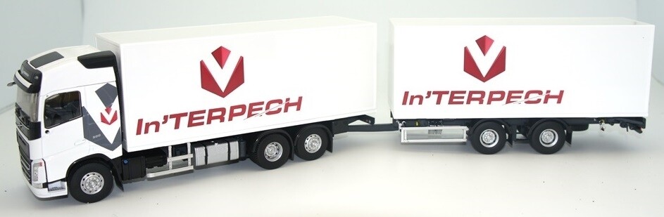 ELIGOR VOLVO FH4 500 6x2 rigid box carrier and 2-axle ELIGOR VOLVO FH4 500 6x2 rigid box carrier and 2-axle
