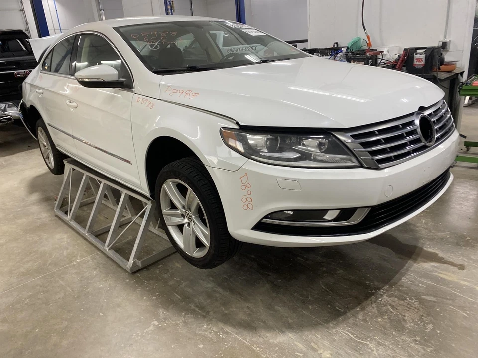 Used Front Right Seat Belt Front fits: 2016 Volkswagen Cc bucket seat passenger - Image 2 of 4