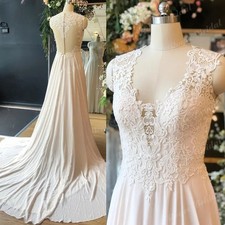 Vintage Beach Lace Appliques Chiffon Boho Wedding Dress A Line Illusion Wedding