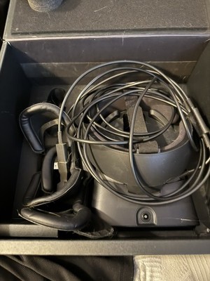 Oculus Rift S PC Powered VR Headset with vrcover and cables No Controllers 
