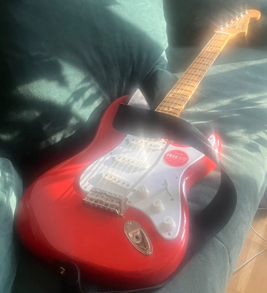 Squier Classic Vibe Stratocaster, Foto 1 von 3