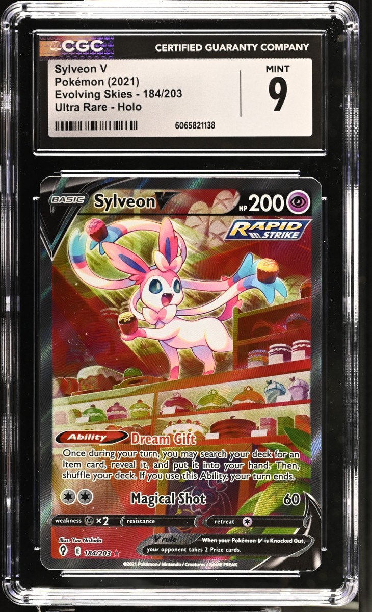 2021 Pokemon Sylveon V 184/203 SWSH07: Evolving Skies Holo Ultra