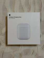 Genuine Apple Wireless Charging Case for AirPods   Brand New in Original Box
