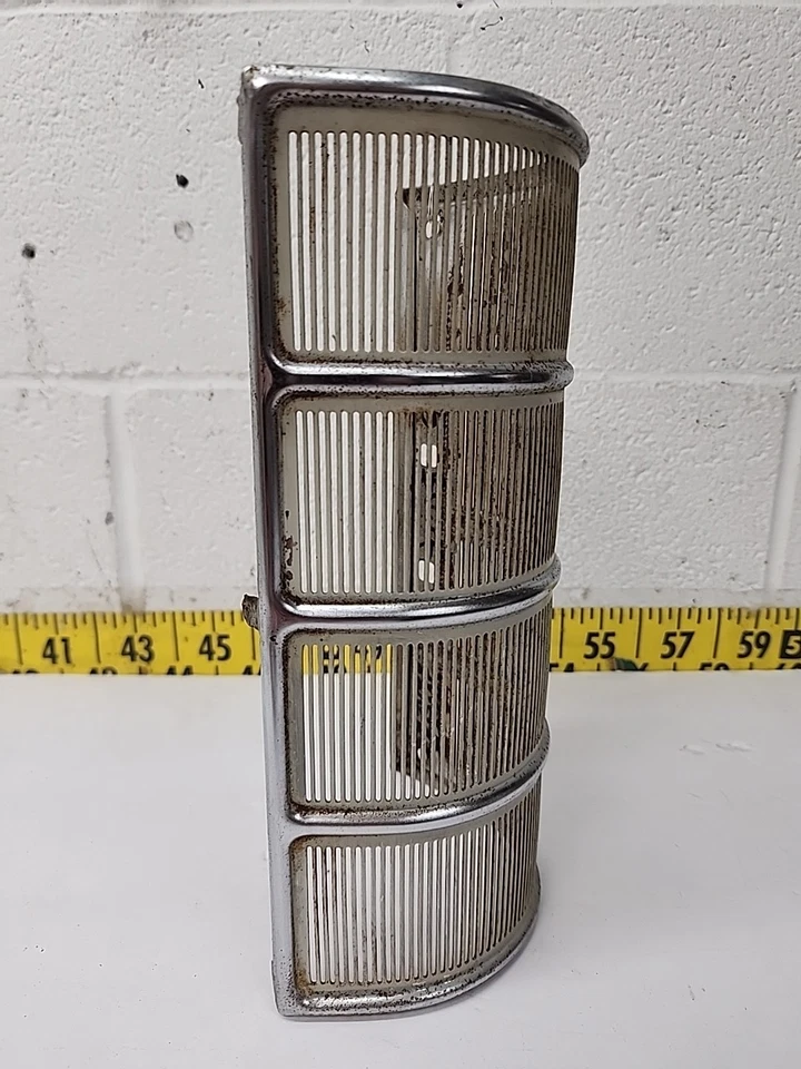 Capa de alto-falante painel fabricante de equipamento original 1955 Buick Special/Century/Riviera/Roadmaster (SVM168) - Imagem 2 de 4