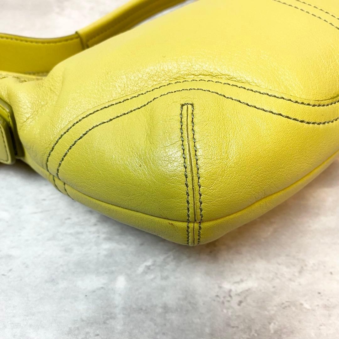 COACH Soho Shoulder Hobo Bag Lime Green Leather Used thumbnail 9