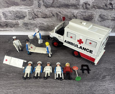 Playmobil Krankenwagen / Ambulance – mit 9 Figuren – Ersatz / Teile fehlen