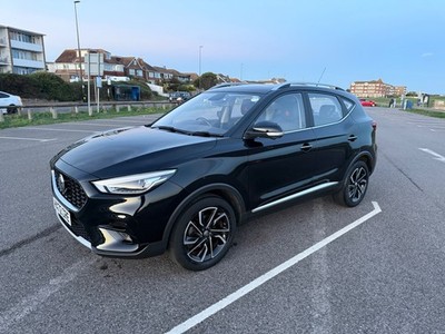MG (72) MG ZS Exclusive 1.0 Turbo - 6 Speed Manual [FSH, Panoramic Roof] 2022