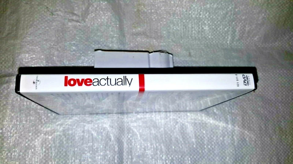 Love Actually [DVD Region 2 ] [2003] Import  - Image 3 of 4